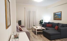 Amazing Apartment Next To The Sea!